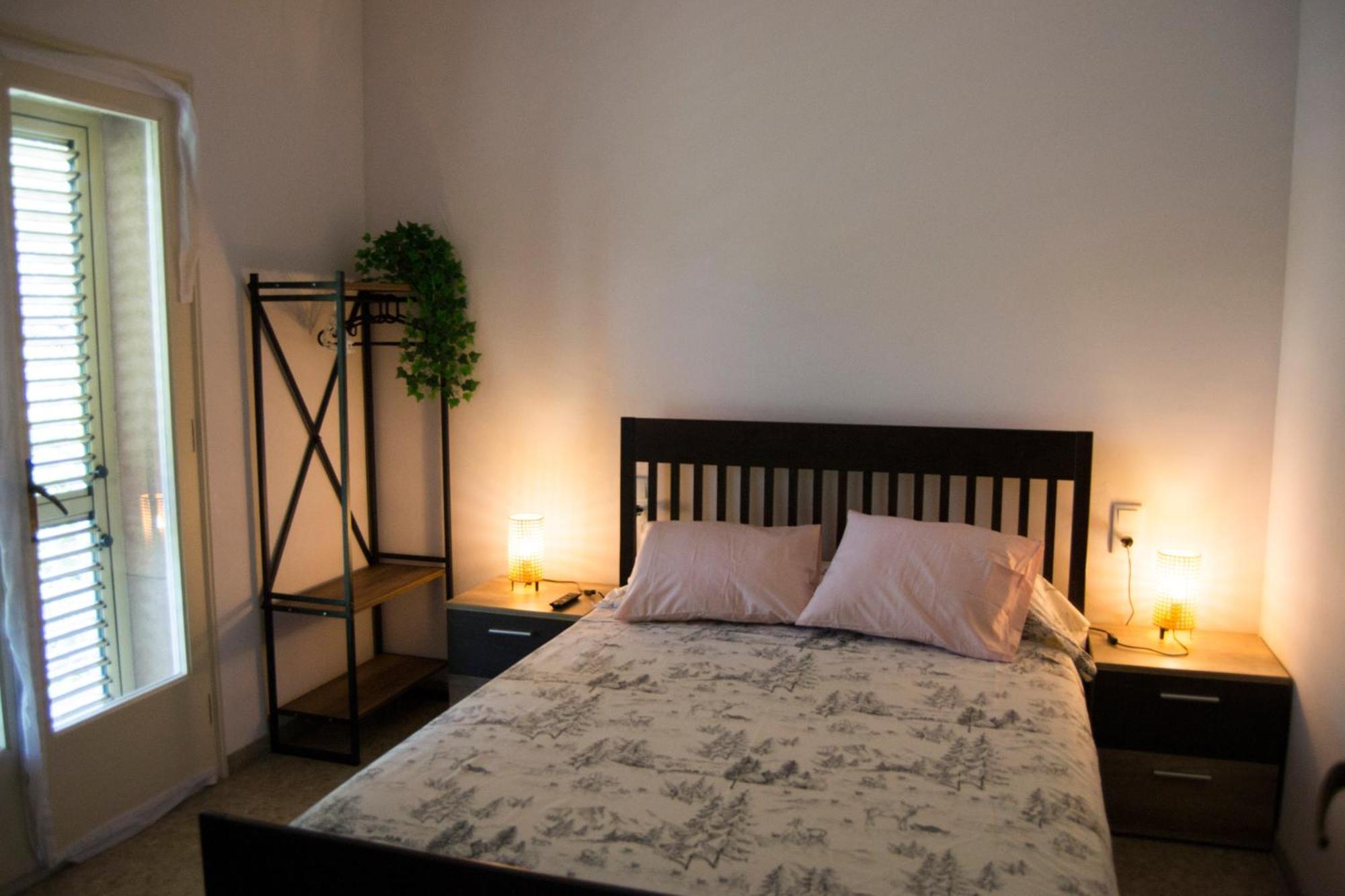 Apartmán Habitacio V Cal Kim Martorell Exteriér fotografie